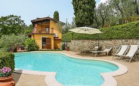 Locazione Turistica Villa I Cipressi